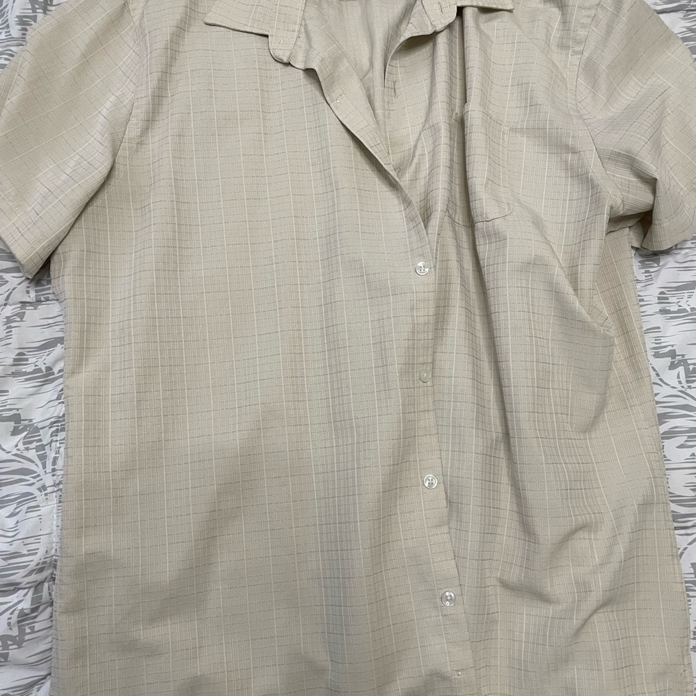 Van Heusen Light Tan Short Sleeve Shirt
